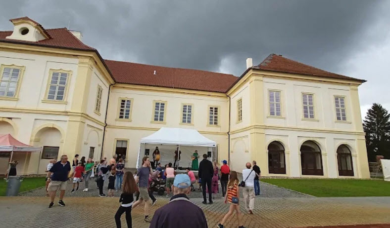 Zámek Cebiv, Czech Republic (Czechia)